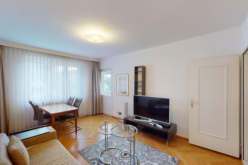 Executive 1 Bedroom Flat, City Center Zürich Eksteriør billede